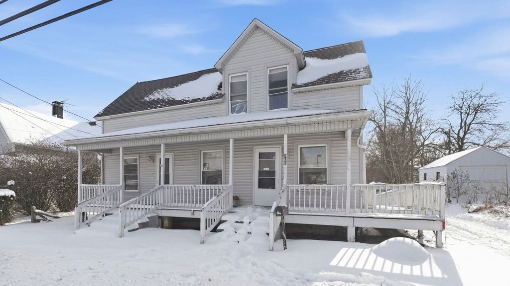 Photo of 202 E Whitley Street #2, Churubusco, IN 46723 (MLS # 202602821)