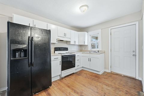 Tiny photo for 202 E Whitley Street, Churubusco, IN 46723 (MLS # 202602821)