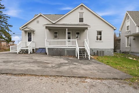 Tiny photo for 202 E Whitley Street, Churubusco, IN 46723 (MLS # 202602821)