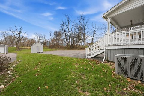 Tiny photo for 202 E Whitley Street, Churubusco, IN 46723 (MLS # 202602821)