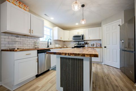 Tiny photo for 376 ARIEL Drive, Kokomo, IN 46901 (MLS # 202619226)