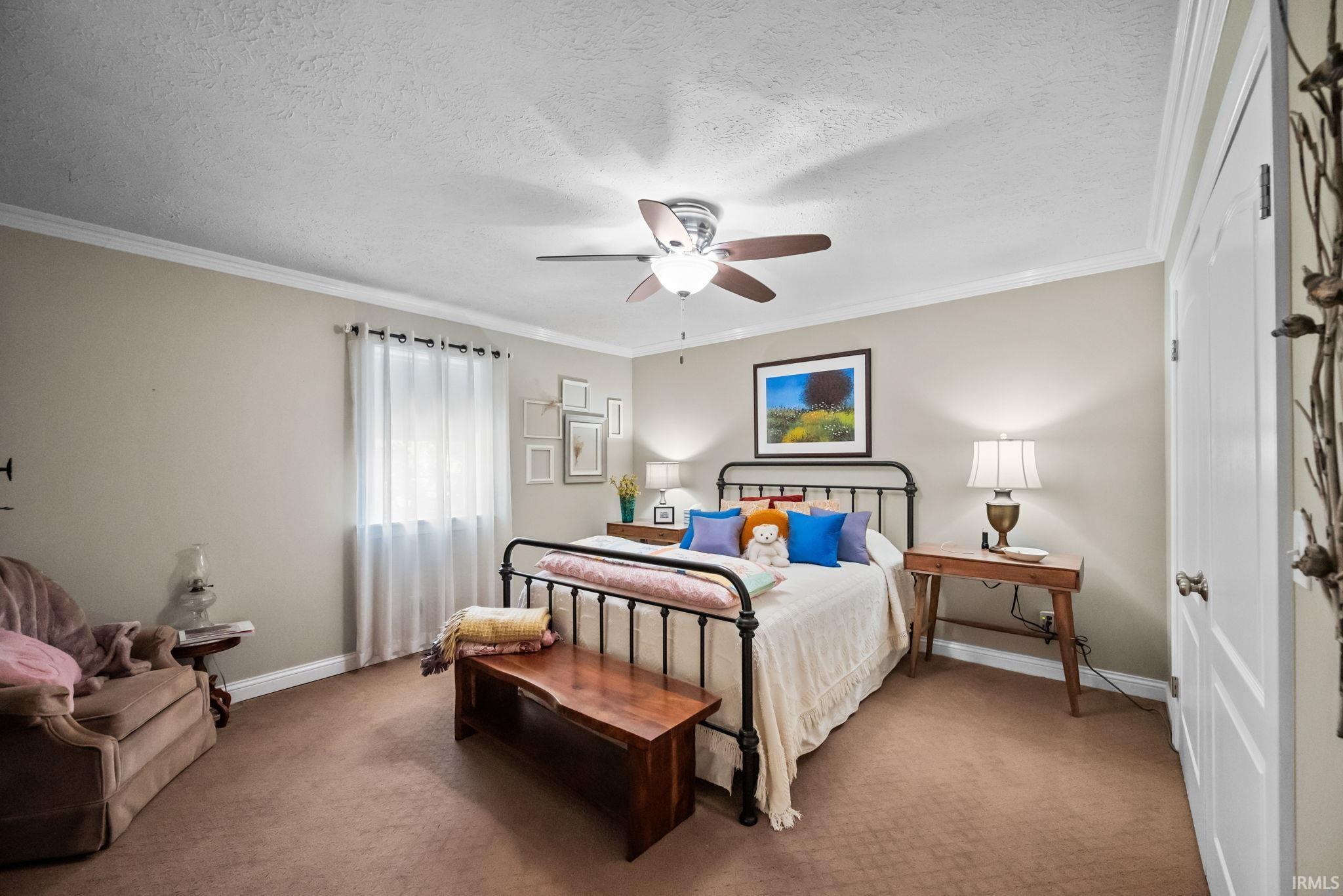 Rossville, Indiana 46065, United States, 3 Bedrooms Bedrooms, ,3 BathroomsBathrooms,Residential,Pending,236662