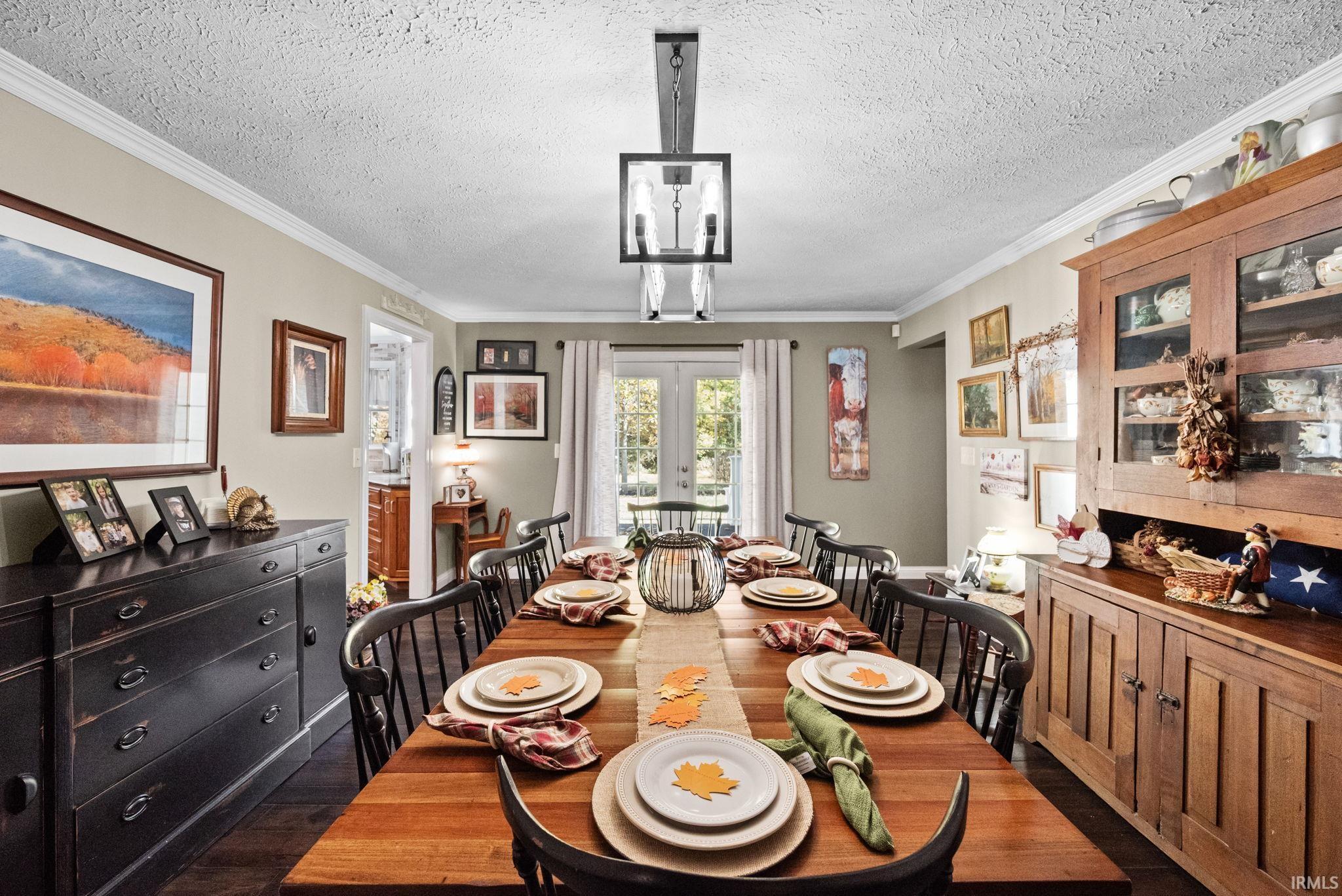 Rossville, Indiana 46065, United States, 3 Bedrooms Bedrooms, ,3 BathroomsBathrooms,Residential,Pending,236662