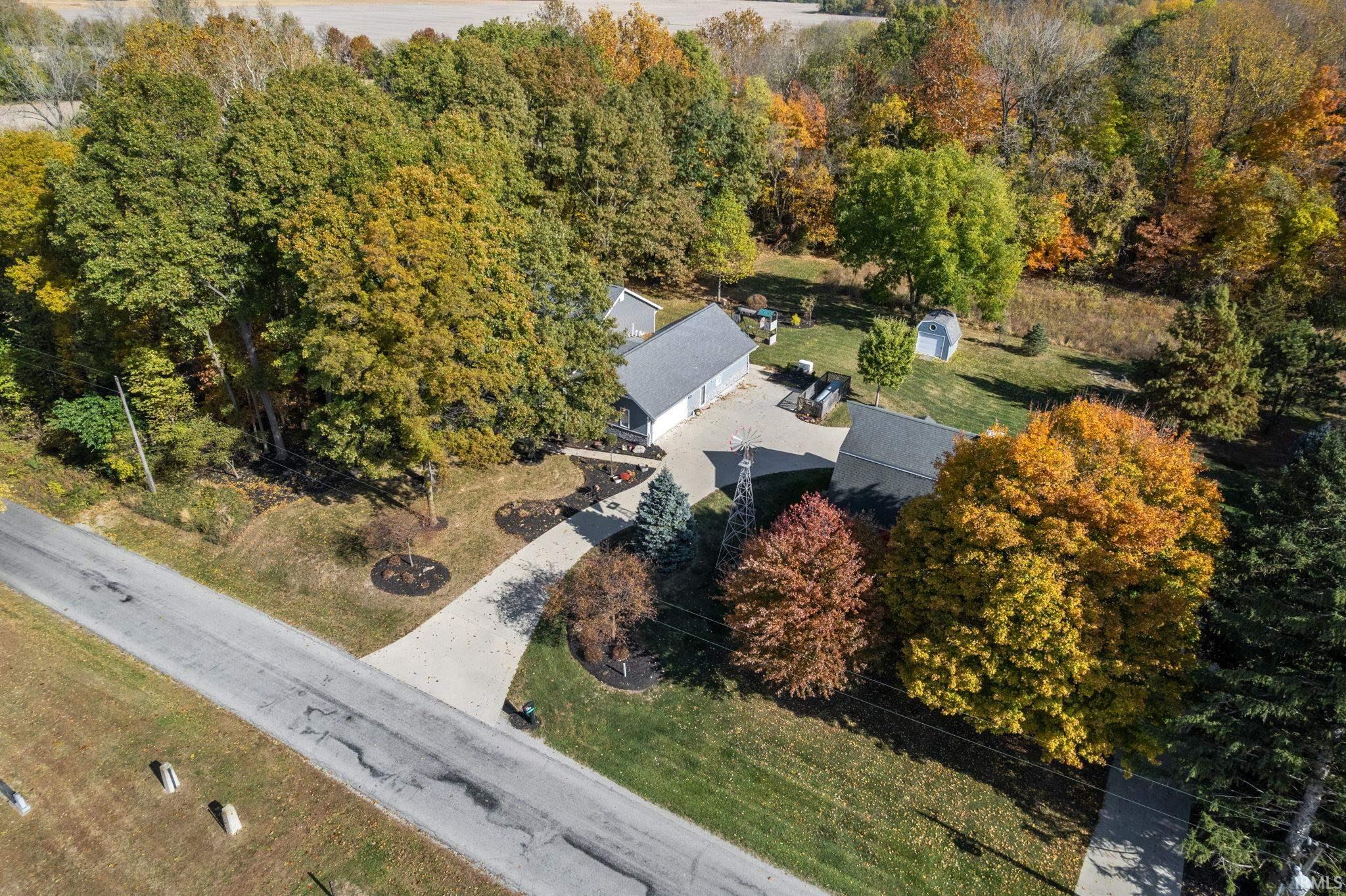 Rossville, Indiana 46065, United States, 3 Bedrooms Bedrooms, ,3 BathroomsBathrooms,Residential,Pending,236662