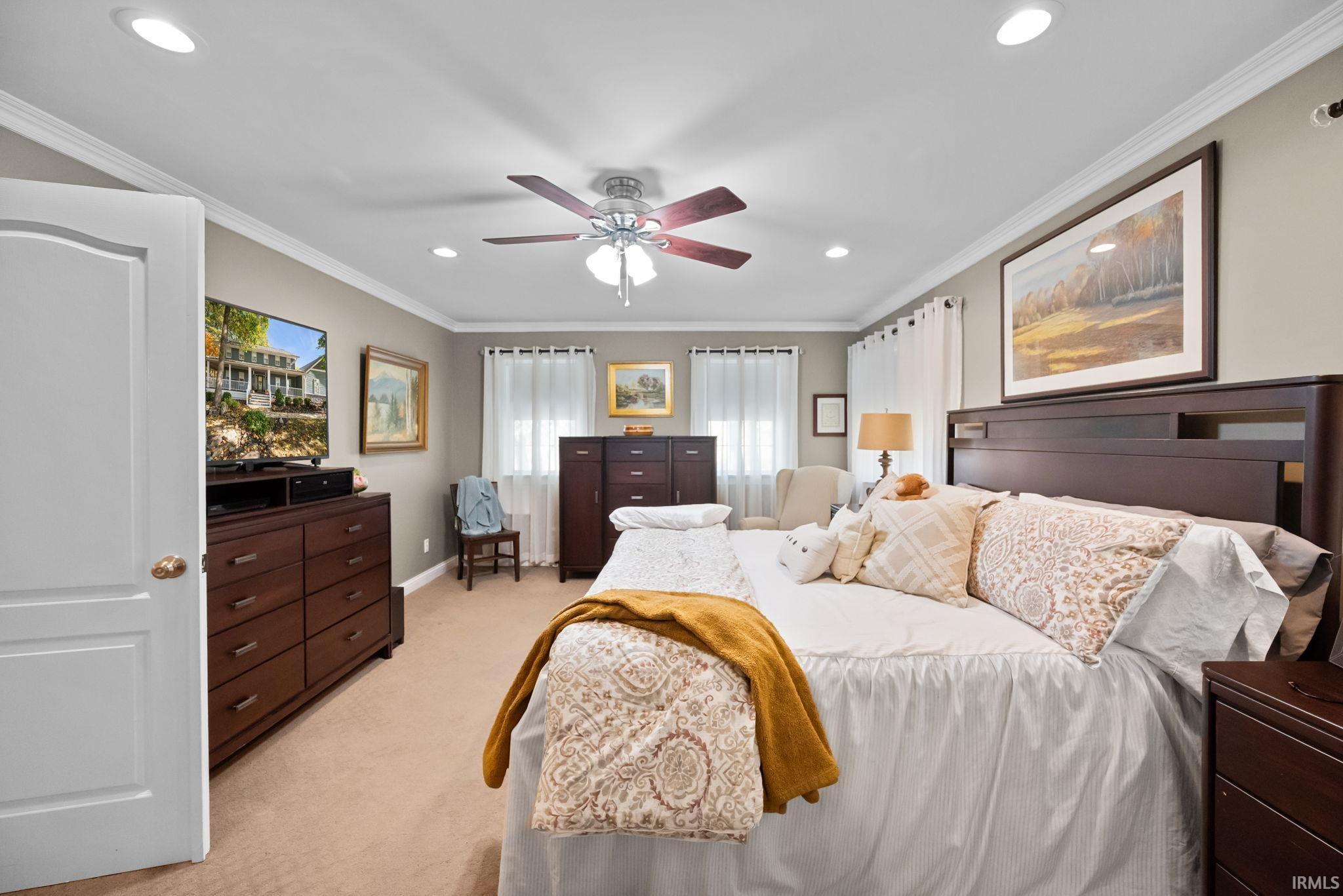 Rossville, Indiana 46065, United States, 3 Bedrooms Bedrooms, ,3 BathroomsBathrooms,Residential,Pending,236662