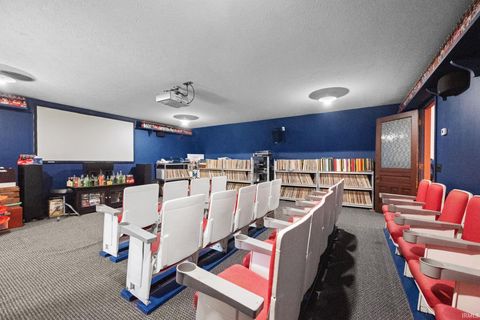 Tiny photo for 8121 N County Rd 850 W, Rossville, IN 46065 (MLS # 202544250)