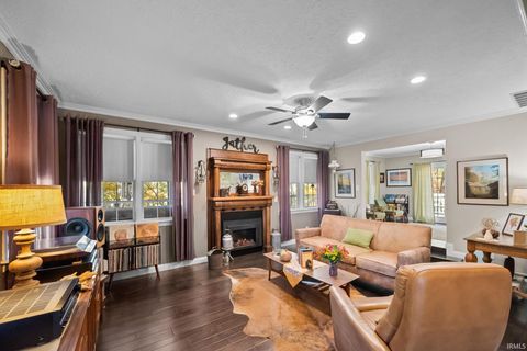 Tiny photo for 8121 N County Rd 850 W, Rossville, IN 46065 (MLS # 202544250)