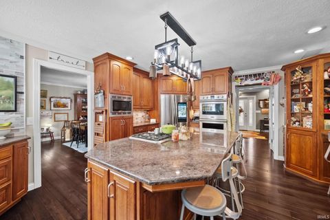 Tiny photo for 8121 N County Rd 850 W, Rossville, IN 46065 (MLS # 202544250)