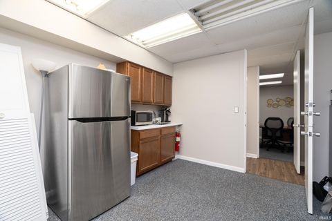 Tiny photo for 208 S Market Street, Delphi, IN 46923 (MLS # 202514317)