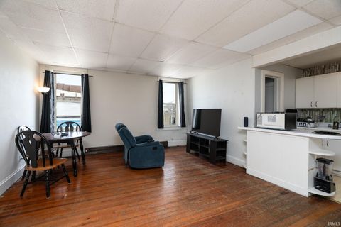 Tiny photo for 208 S Market Street, Delphi, IN 46923 (MLS # 202514317)