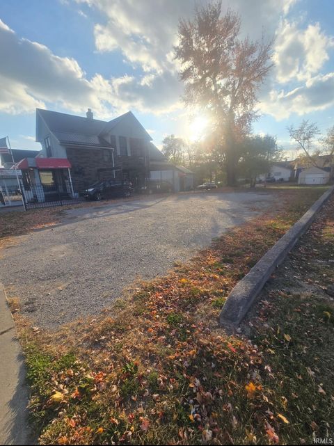 Tiny photo for 2924 S Calhoun Street #Lot 2,3,4,5,and 6, Fort Wayne, IN 46807 (MLS # 202545511)