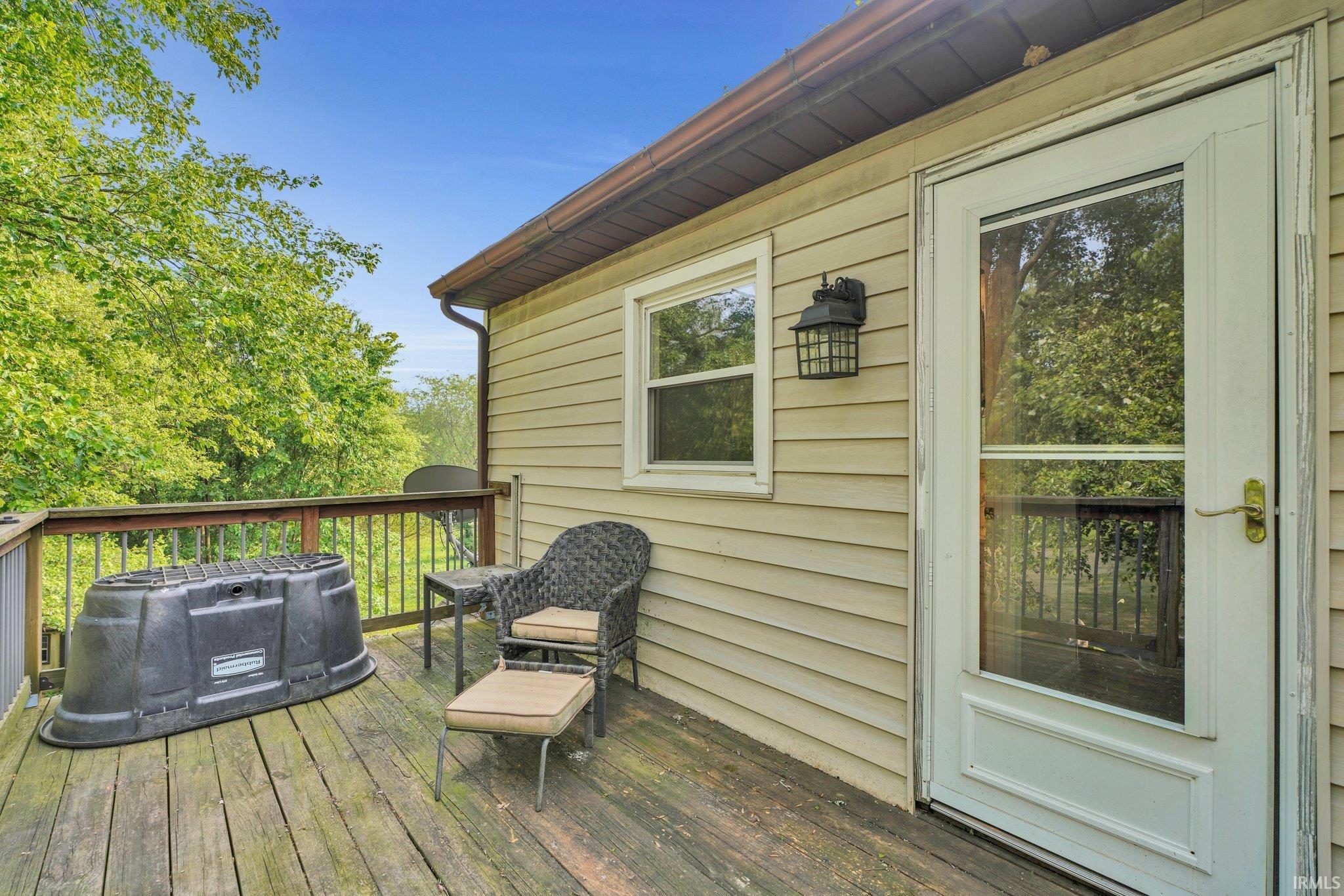 Newburgh, Indiana 47630, United States, 4 Bedrooms Bedrooms, ,3 BathroomsBathrooms,Residential,Active,123214