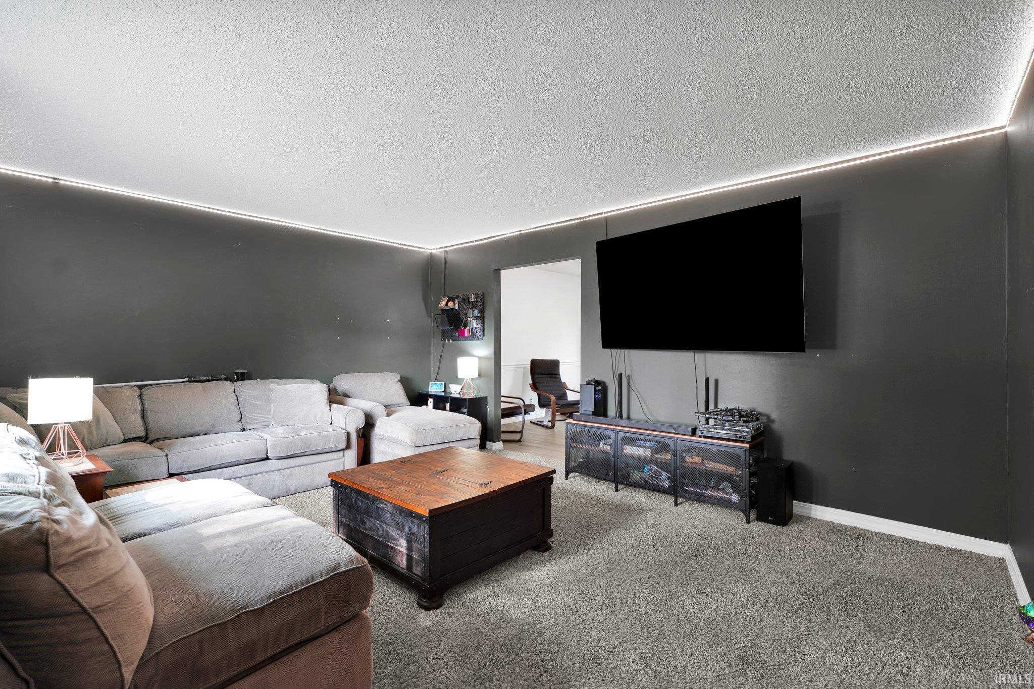 Newburgh, Indiana 47630, United States, 4 Bedrooms Bedrooms, ,3 BathroomsBathrooms,Residential,Active,123214