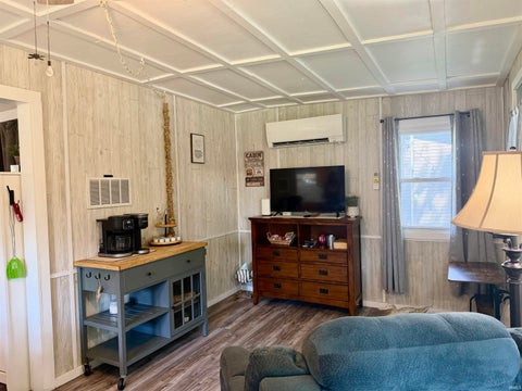 Tiny photo for 6541 N 1225 W, Monticello, IN 47960 (MLS # 202635423)
