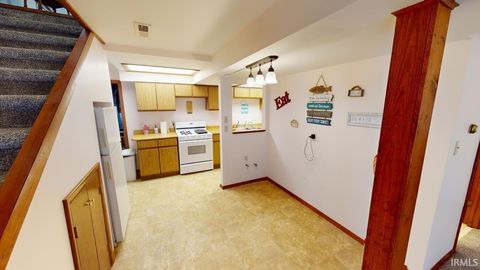 Tiny photo for 3964 N Lake Rd 24 E Road, Monticello, IN 47960 (MLS # 202439683)