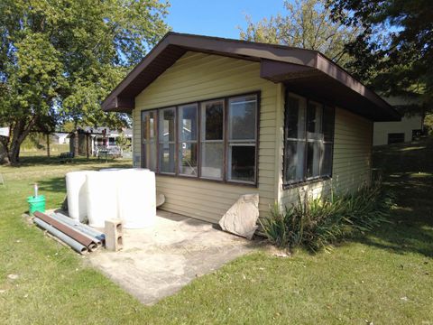 Tiny photo for 3964 N Lake Rd 24 E Road, Monticello, IN 47960 (MLS # 202439683)