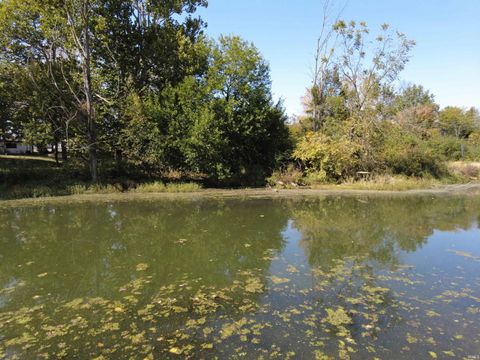 Tiny photo for 3964 N Lake Rd 24 E Road, Monticello, IN 47960 (MLS # 202439683)