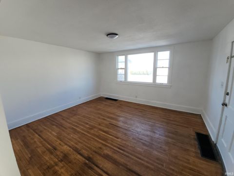 Tiny photo for 125 W Ottawa Street, Logansport, IN 46947 (MLS # 202604572)