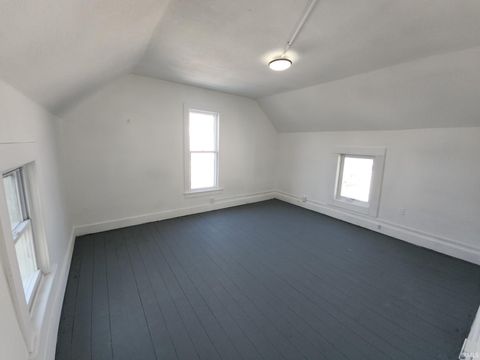 Tiny photo for 125 W Ottawa Street, Logansport, IN 46947 (MLS # 202604572)
