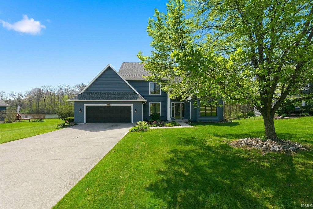 Photo of 11435 Dell Loch Way, Fort Wayne, IN 46814 (MLS # 202614580)