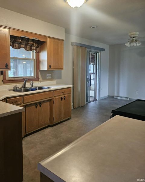 Tiny photo for 808 E Southway Boulevard, Kokomo, IN 46902 (MLS # 202622571)
