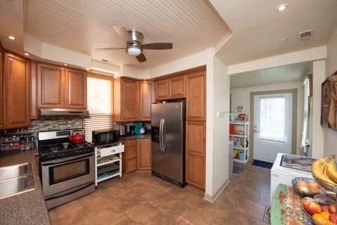 Tiny photo for 1422 Virginia Street, Lafayette, IN 47905 (MLS # 202518774)