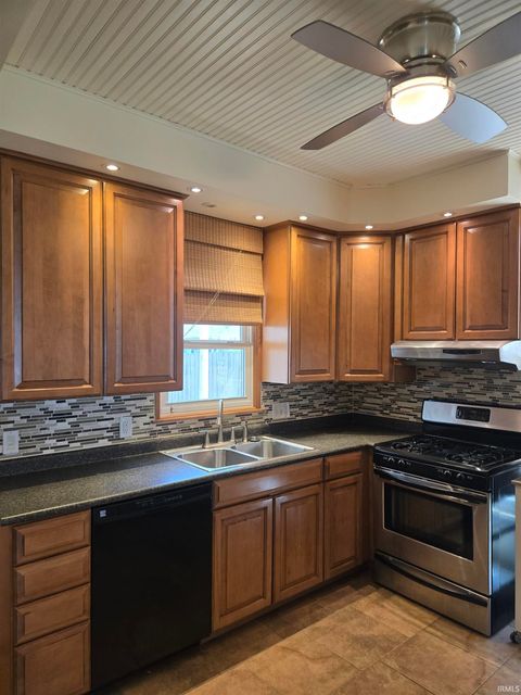 Tiny photo for 1422 Virginia Street, Lafayette, IN 47905 (MLS # 202518774)