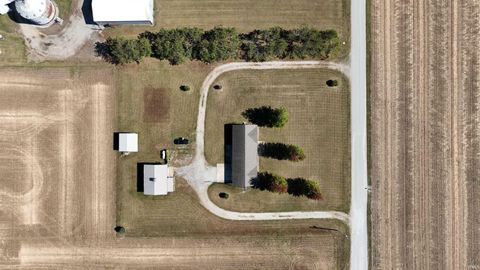 Tiny photo for 7563 E 600 N Road, Monticello, IN 47960 (MLS # 202541124)