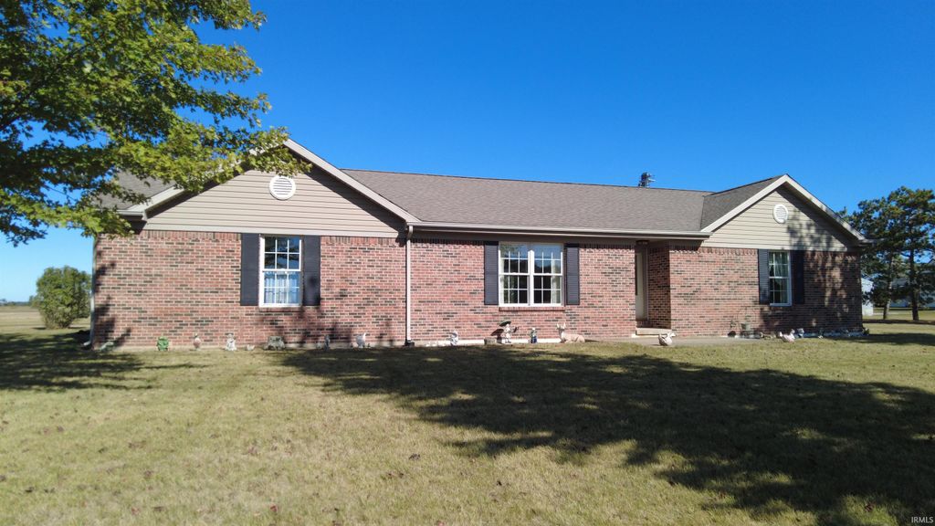 Photo of 7563 E 600 N Road, Monticello, IN 47960 (MLS # 202541124)
