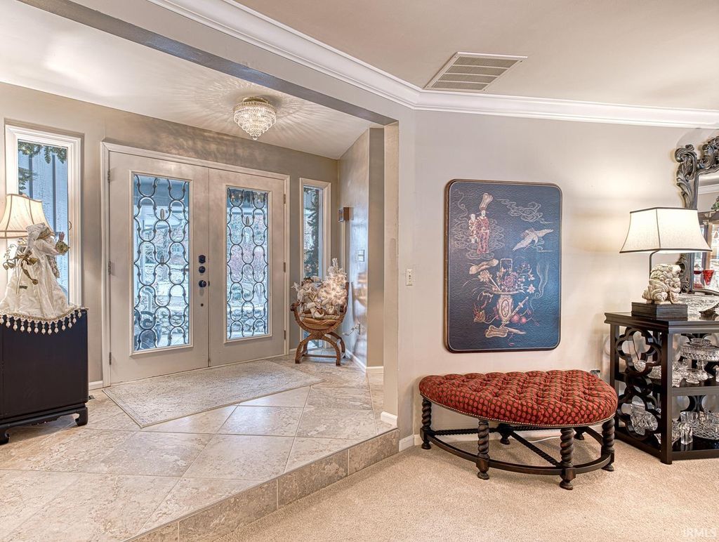 Photo of 300 Stonegate Road, Evansville, IN 47711 (MLS # 202548099)