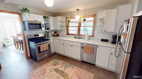 Tiny photo for 425 E Dodds Street, Bloomington, IN 47401 (MLS # 202625961)