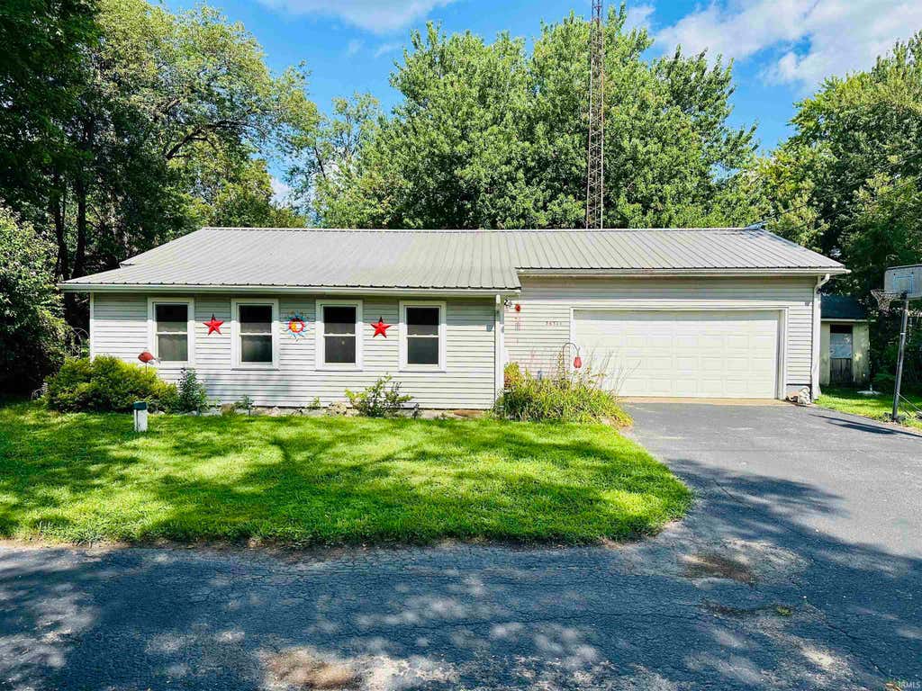 Photo of 3634 E Conwell Drive, Monticello, IN 47960 (MLS # 202631431)