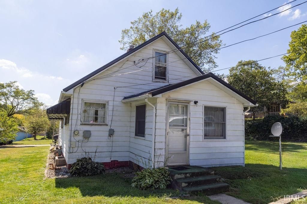 Photo of 711 N 14Th Street, New Castle, IN 47362 (MLS # 202540678)
