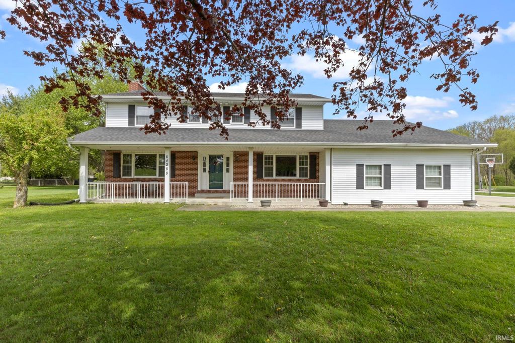 Photo of 64288 Meadow Ridge Drive, Goshen, IN 46526 (MLS # 202615212)