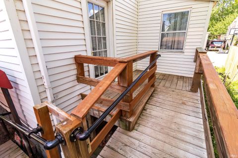 Tiny photo for 423 W Sycamore Street, Boonville, IN 47601 (MLS # 202616188)