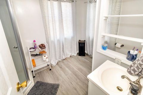 Tiny photo for 423 W Sycamore Street, Boonville, IN 47601 (MLS # 202616188)