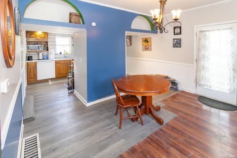 Tiny photo for 423 W Sycamore Street, Boonville, IN 47601 (MLS # 202616188)