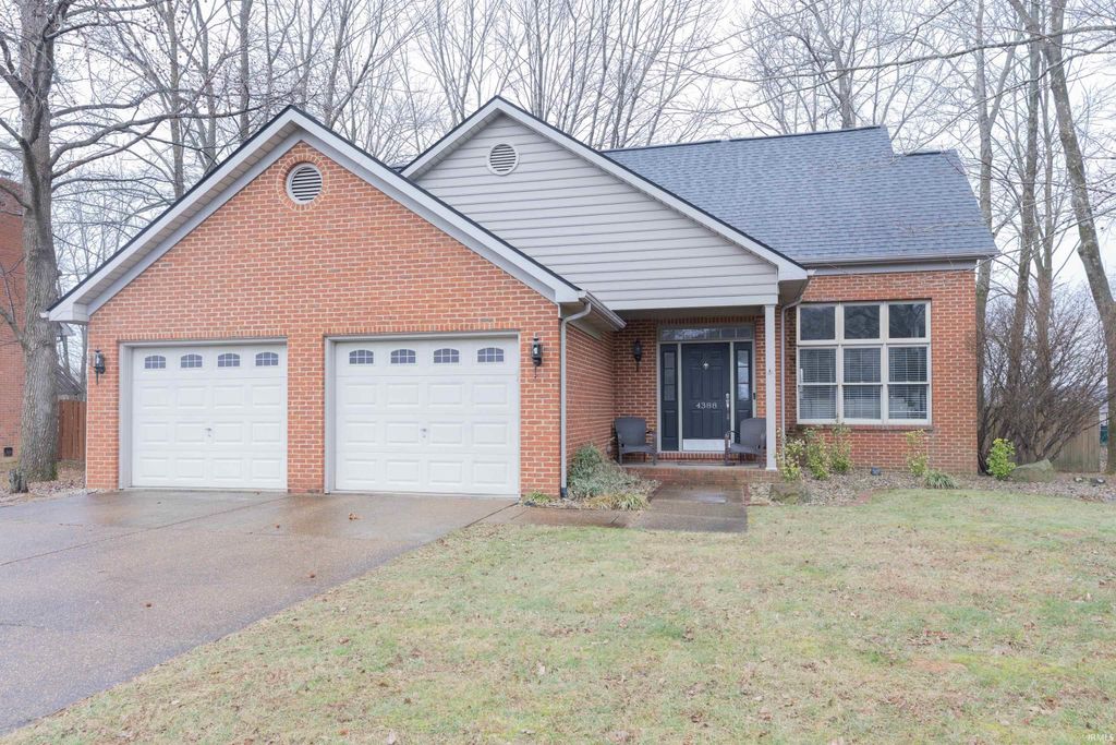 Photo of 4388 Summer Creek Lane, Newburgh, IN 47630 (MLS # 202601955)