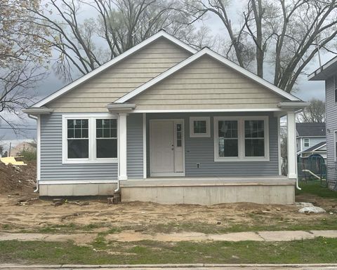 211 E Dayton Street, South Bend, IN 46613 - #: 202515395