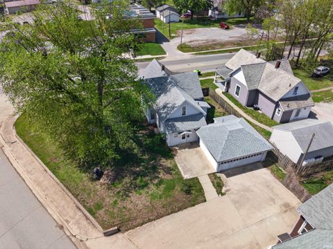 Tiny photo for 108 N Cicott Street, Logansport, IN 46947 (MLS # 202614250)