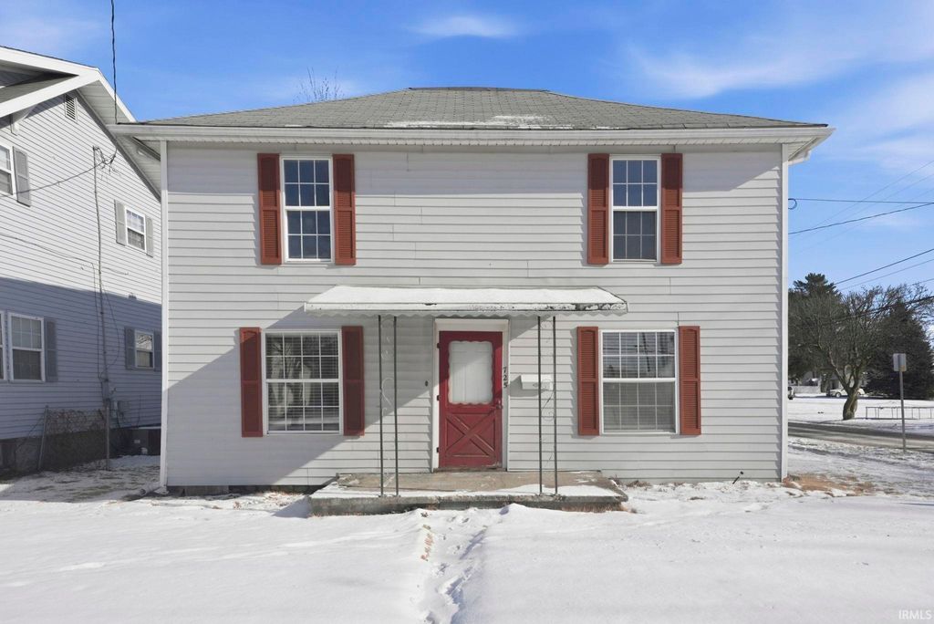 Photo of 725 S Main Street, Kendallville, IN 46755 (MLS # 202602288)
