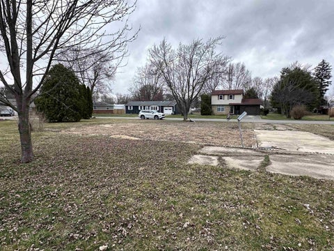 Tiny photo for 469 Indiana Avenue, Parker City, IN 47368 (MLS # 202643844)