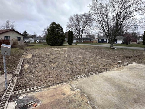 Tiny photo for 469 Indiana Avenue, Parker City, IN 47368 (MLS # 202643844)