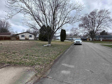 Tiny photo for 469 Indiana Avenue, Parker City, IN 47368 (MLS # 202643844)