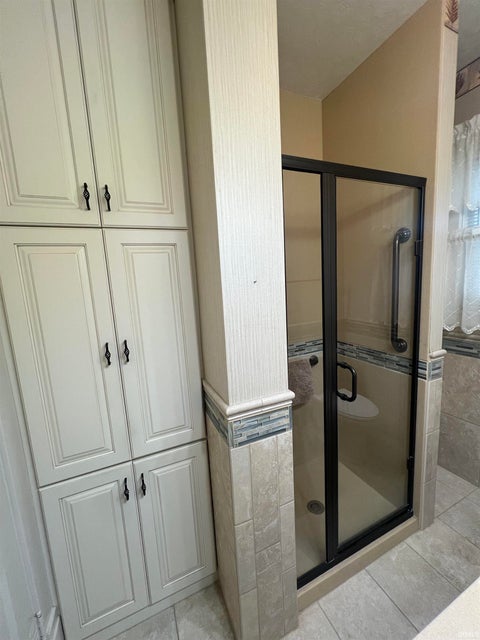 Tiny photo for 128 S Western Avenue, Kokomo, IN 46901 (MLS # 202632215)