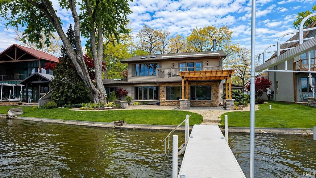 Photo of 11111 E Pottawatomie South Trail, Walkerton, IN 46574 (MLS # 202616142)