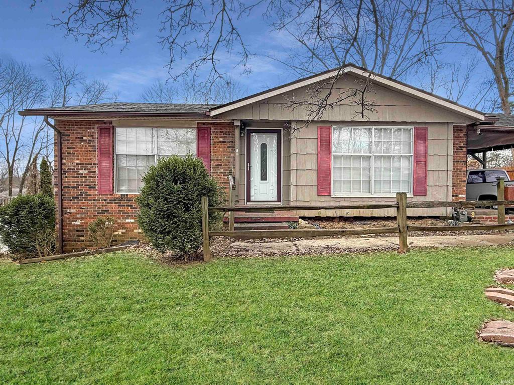 Photo of 6699 Heritage Drive, Newburgh, IN 47630 (MLS # 202601675)