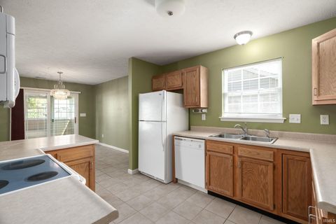 Tiny photo for 4055 Ensley Street, Lafayette, IN 47909 (MLS # 202532112)