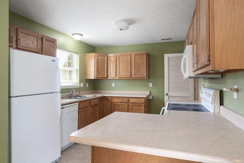 Tiny photo for 4055 Ensley Street, Lafayette, IN 47909 (MLS # 202532112)