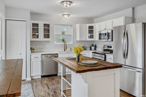 Tiny photo for 2720 Tristan Drive, Lafayette, IN 47909 (MLS # 202611506)